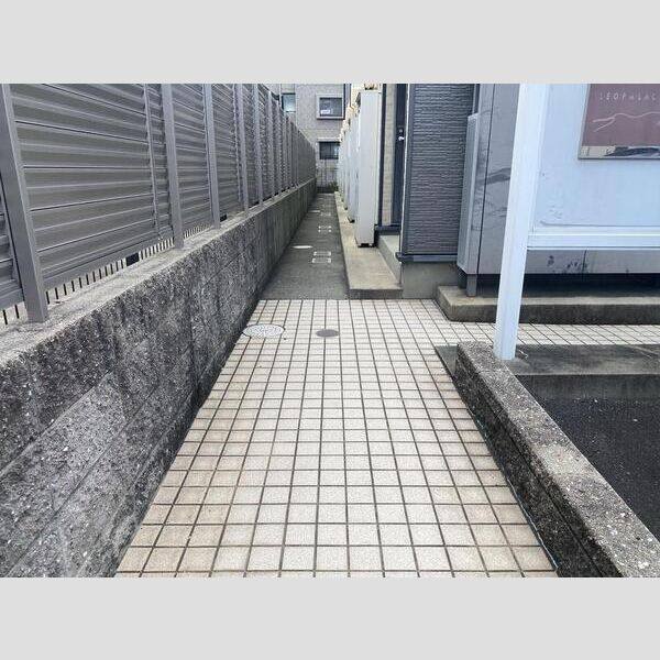 レオパレス和 室内写真7