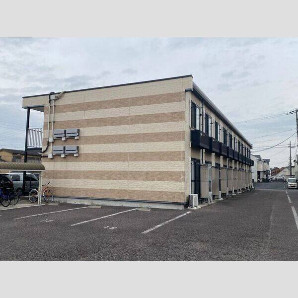 レオパレス両郷コート 建物画像