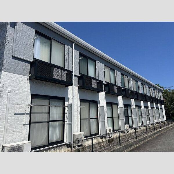 レオパレスラッキーハウス 建物画像