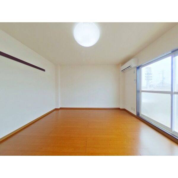 ノーブルガーデン KT 室内写真1