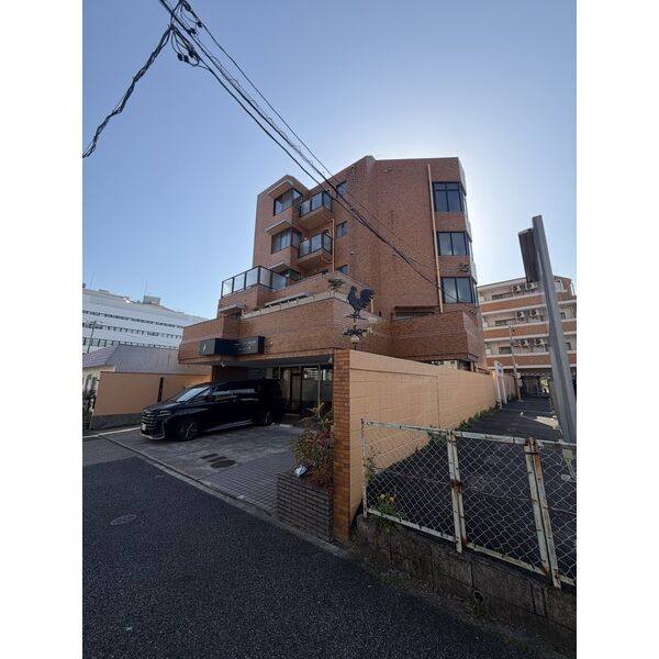 ランチョス覚王山 建物画像