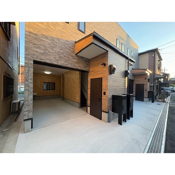 B-side Garage House 室内写真5