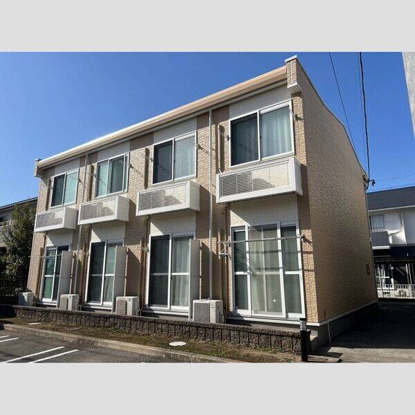 レオパレスグリーンキャッスル 建物画像