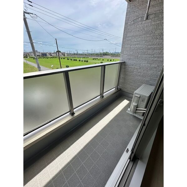 ラフレシール ウエスト 室内写真7