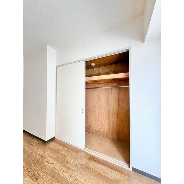 リアライズ山下町 室内写真6