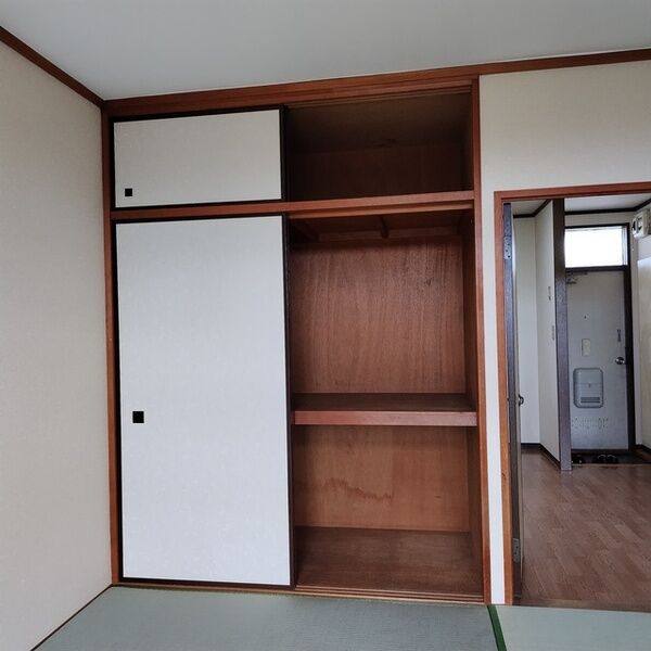 チェリス鏡島 室内写真8