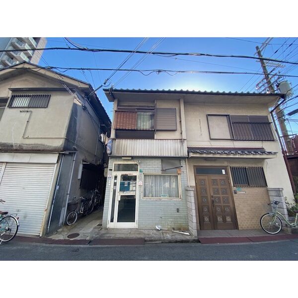 市岡元町2丁目文化2階