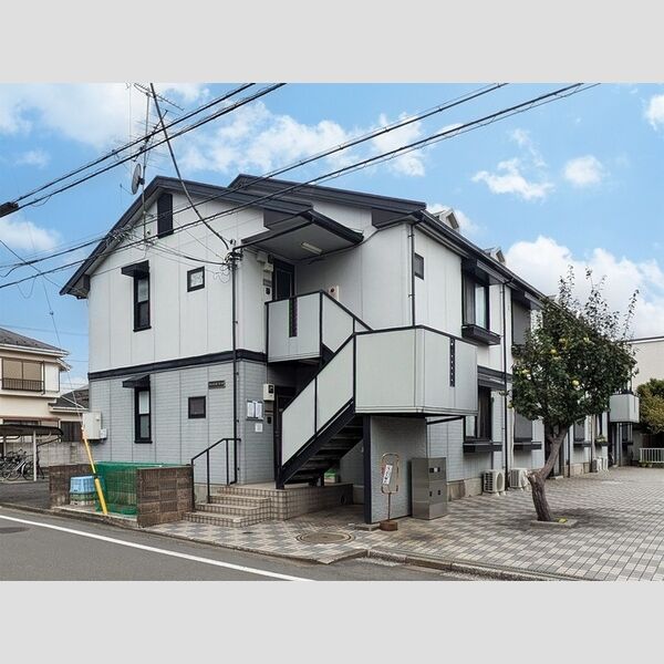 クウィンスコート 建物画像