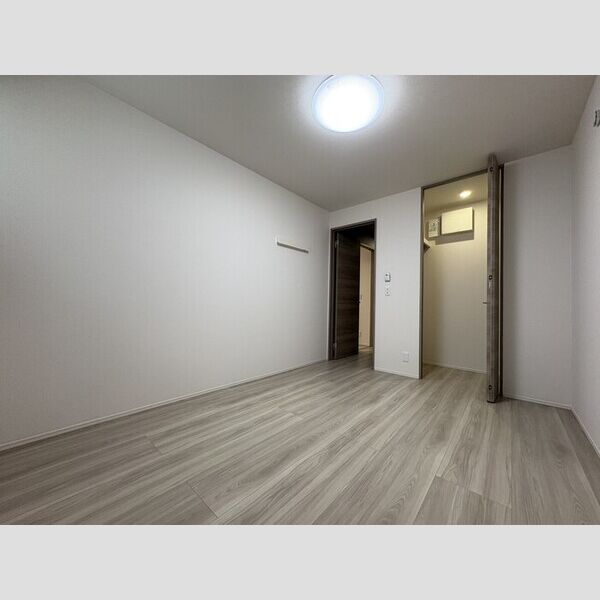 RETOLIA瓦口WEST 室内写真5
