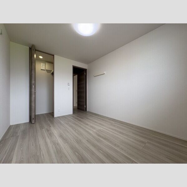 RETOLIA瓦口WEST 室内写真4