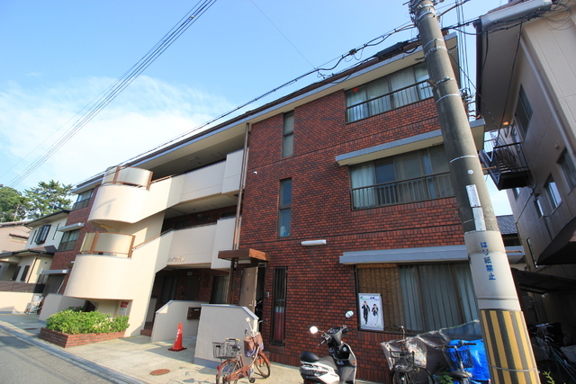 ラ・クルー服部本町