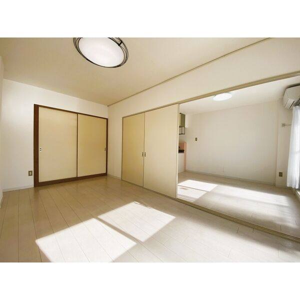 21st. CENTURY 室内写真6