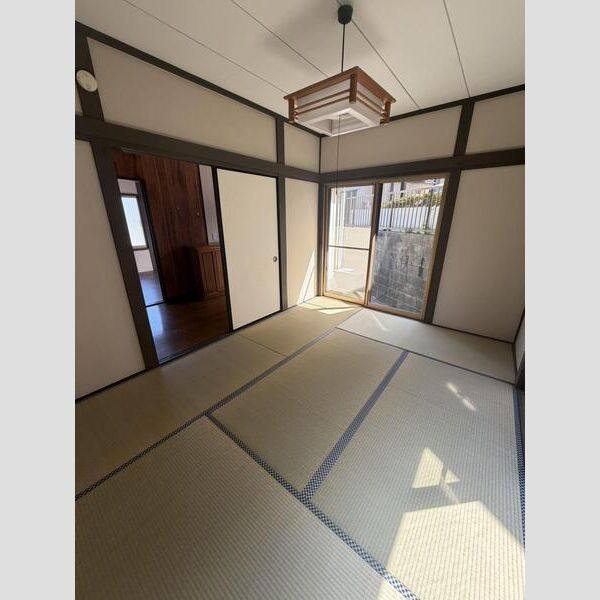 向草間町貸家 室内写真3