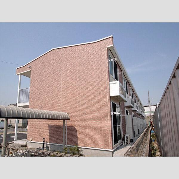 レオパレスサンシャインベイ名四 建物画像