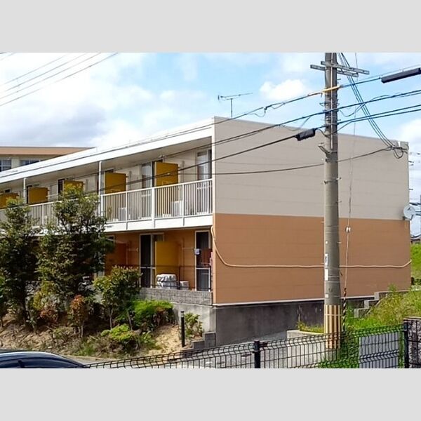 レオパレスグリーンヒルズ 建物画像