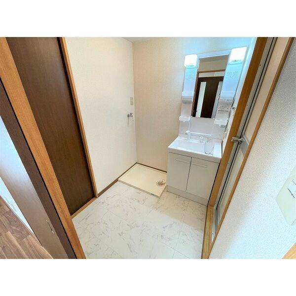 Twin Avenue B棟 室内写真3
