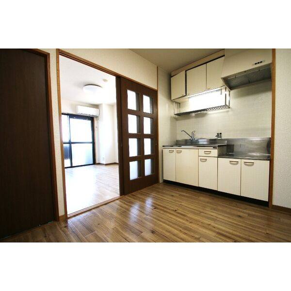 Twin Avenue B棟 室内写真1