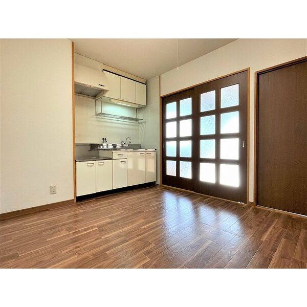 Twin Avenue B棟 室内写真1