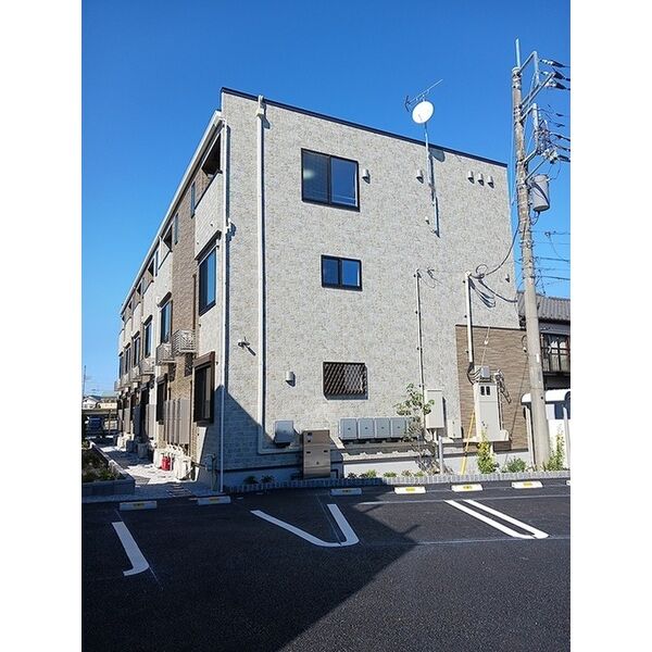 メゾン サブーリュ 建物画像