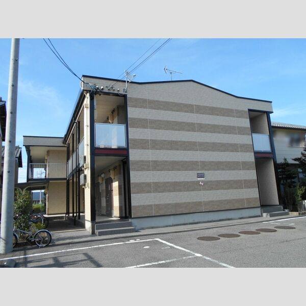 レオパレスアキ 建物画像