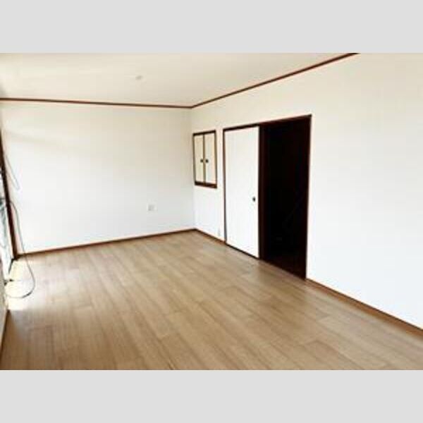 別所町別所戸建て 室内写真1