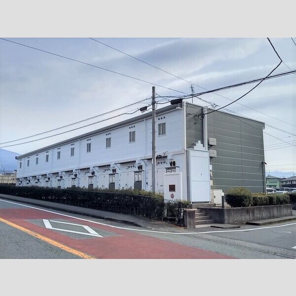 レオパレスブルーマウンテン 建物画像