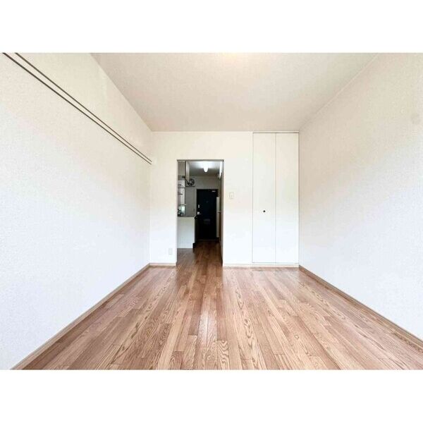 RHYTHM産大前 室内写真2