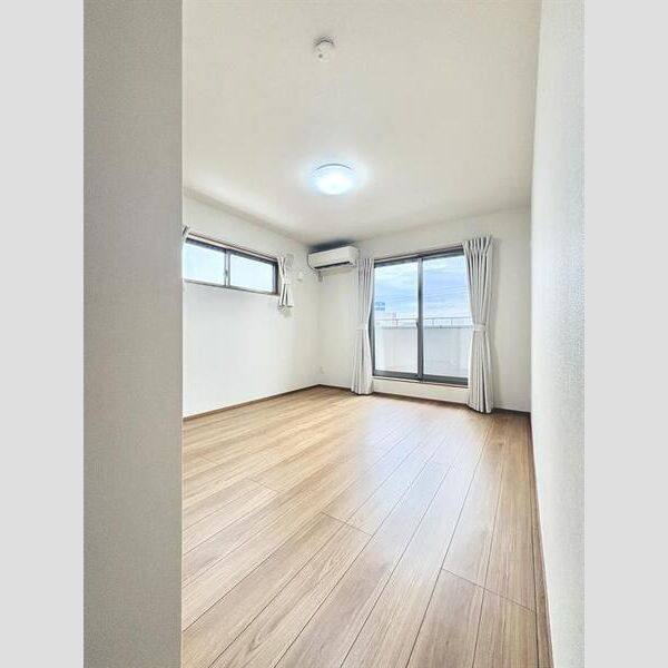 新前田戸建 室内写真2