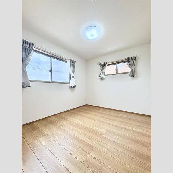 新前田戸建 室内写真6