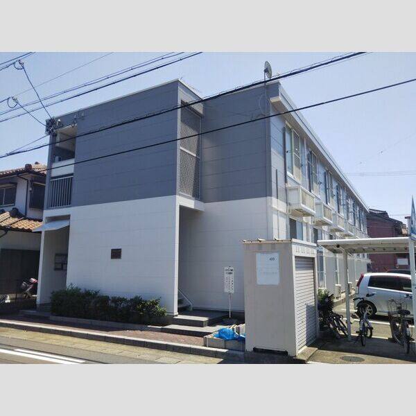 レオパレススプリング 建物画像