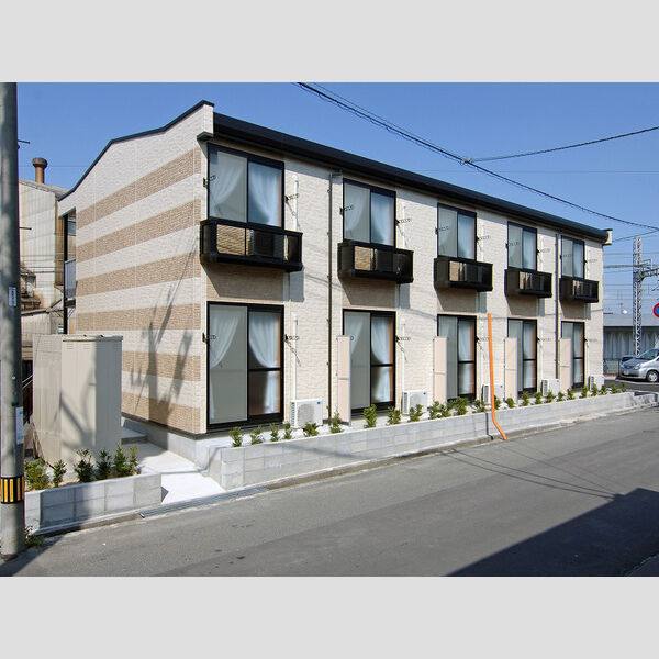 レオパレススメットル 建物画像
