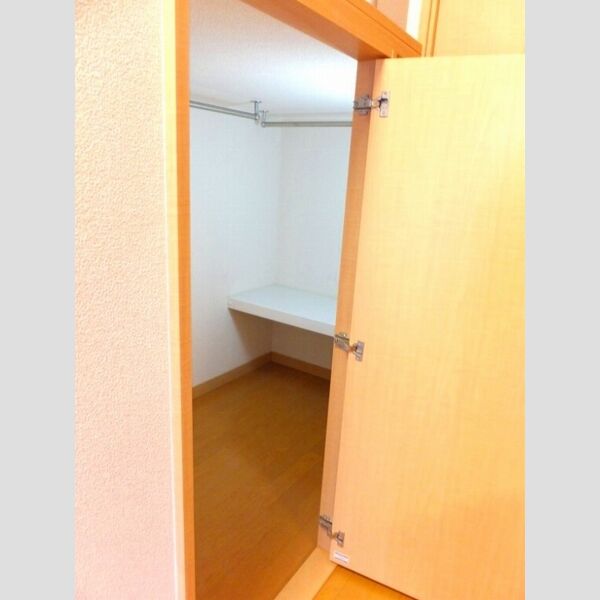 レオパレスサンロク東幕張 室内写真8