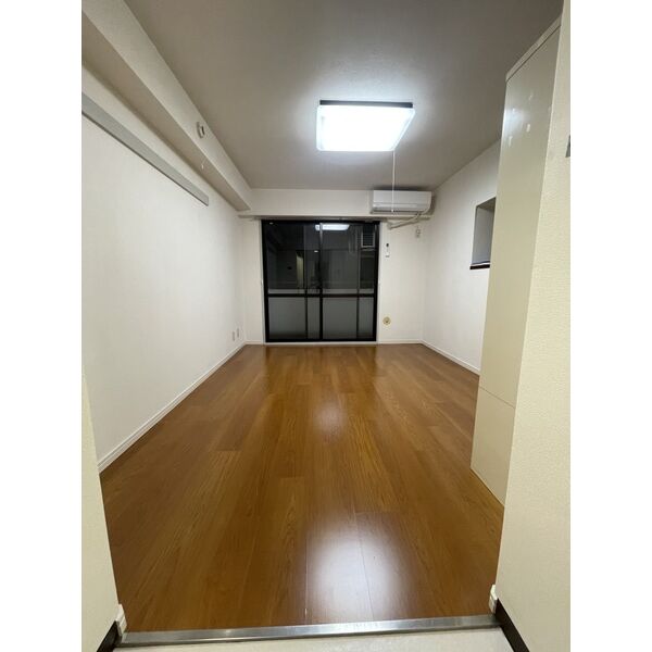 ジョイフル寝屋川 室内写真1