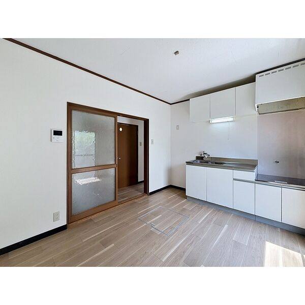 板山町十二丁目戸建貸家 室内写真1