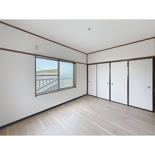 板山町十二丁目戸建貸家 室内写真4