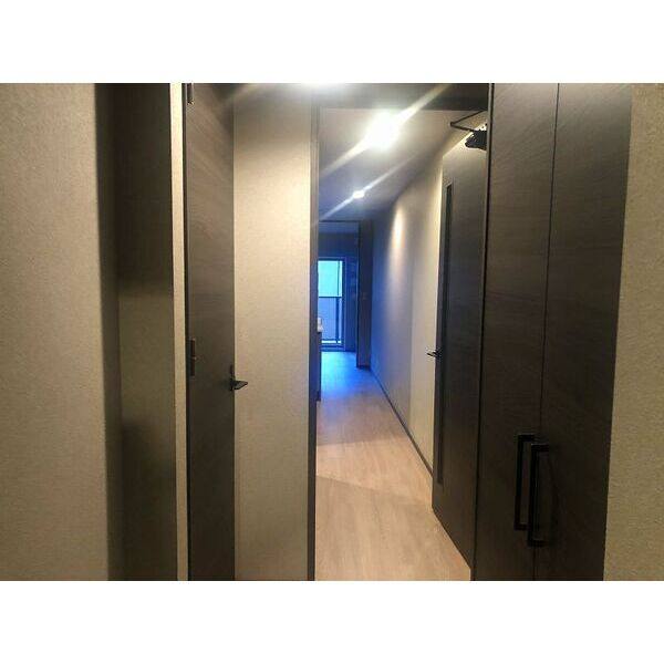 プレサンスロジェ上前津駅前THE RESIDENCE 室内写真1
