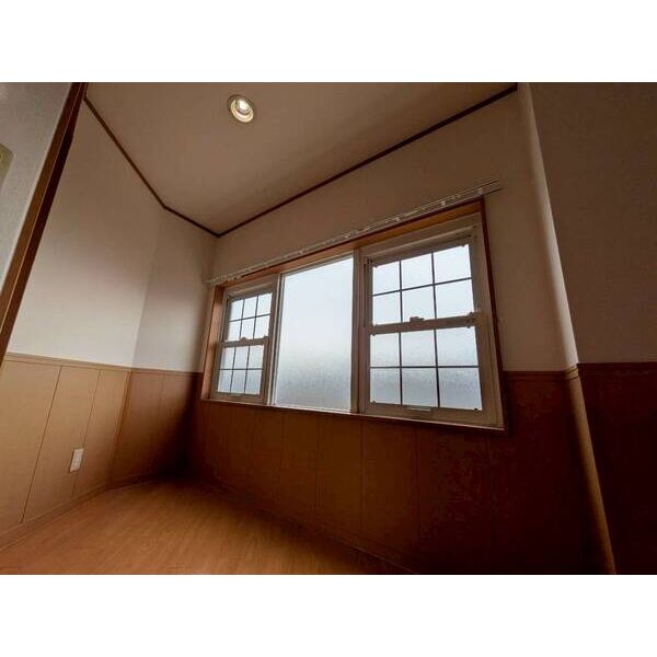BILLION HILLS 263 室内写真4