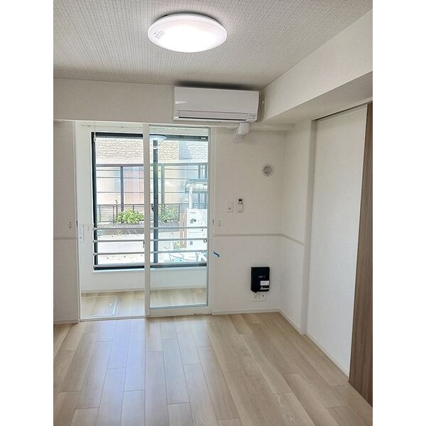 ヒカルサ磐田国府台 室内写真1
