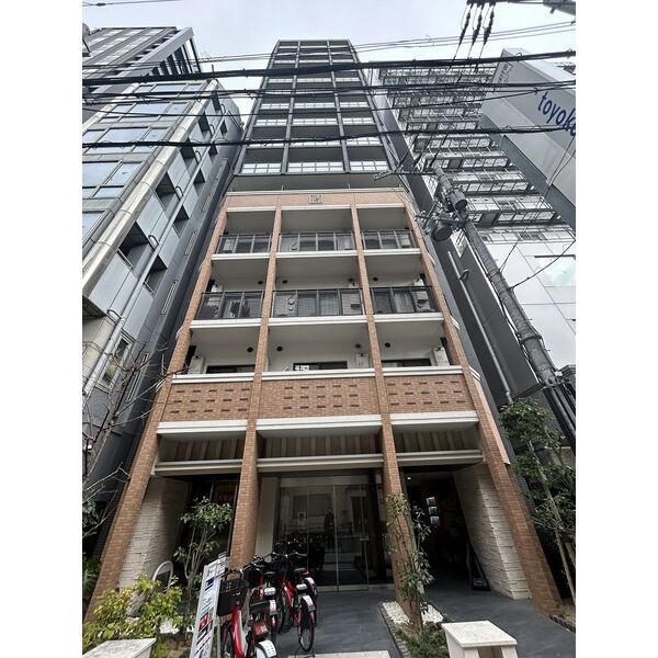 エステムコート心斎橋central 建物画像