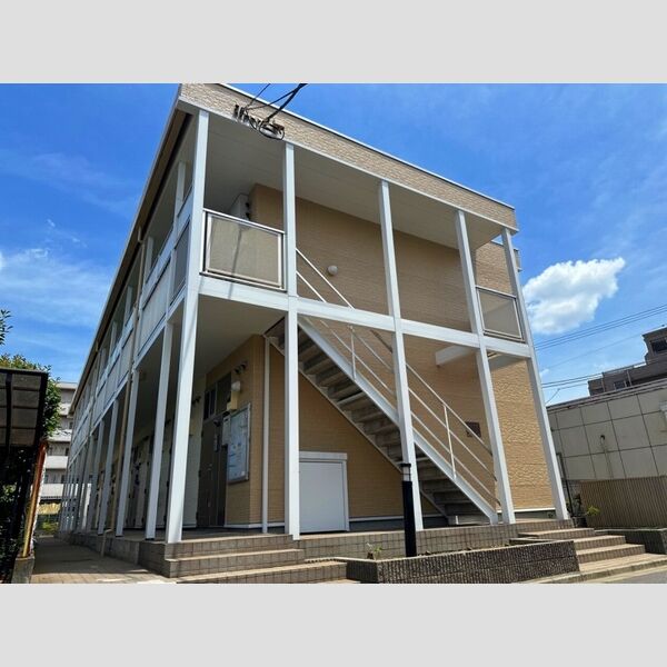 レオパレスフローラ 建物画像