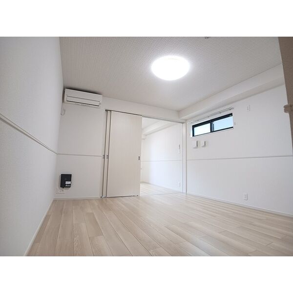ヒカルサ尼崎栗山町 室内写真1