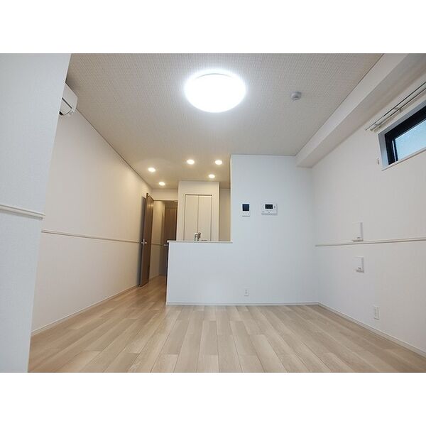 ヒカルサ尼崎栗山町 室内写真1