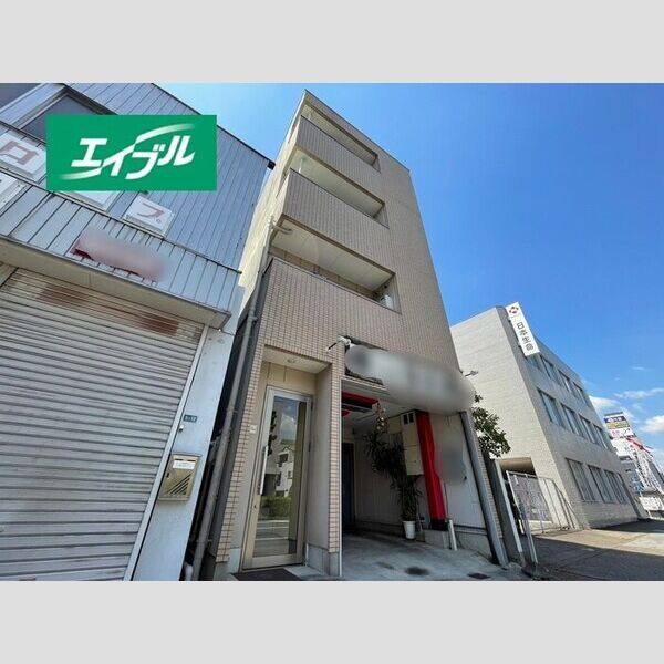 デルーブロ神宮 建物画像