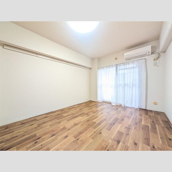 亀井弐号館 室内写真1