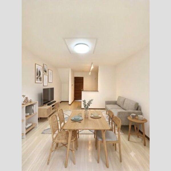 Plussum Court前田町 室内写真1