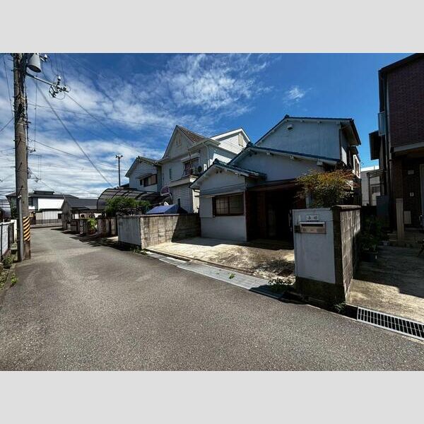 榎原一戸建 建物画像
