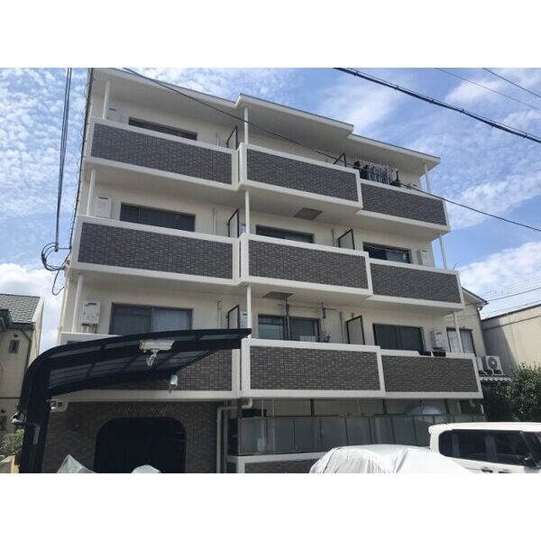 Tiffany Heights 建物画像