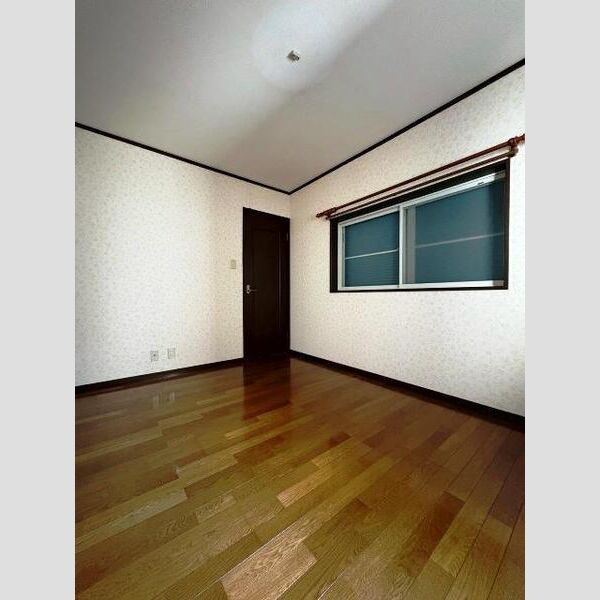 西浦6丁目戸建 室内写真2