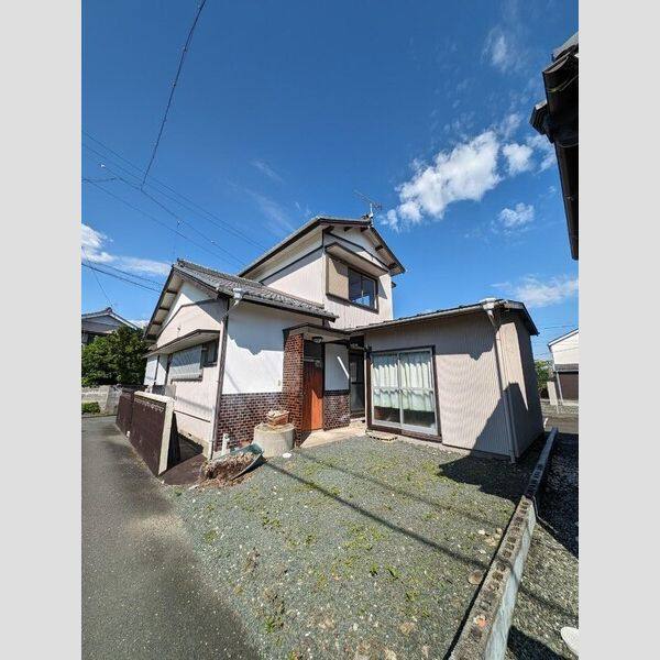 新城市川田貸家 建物画像