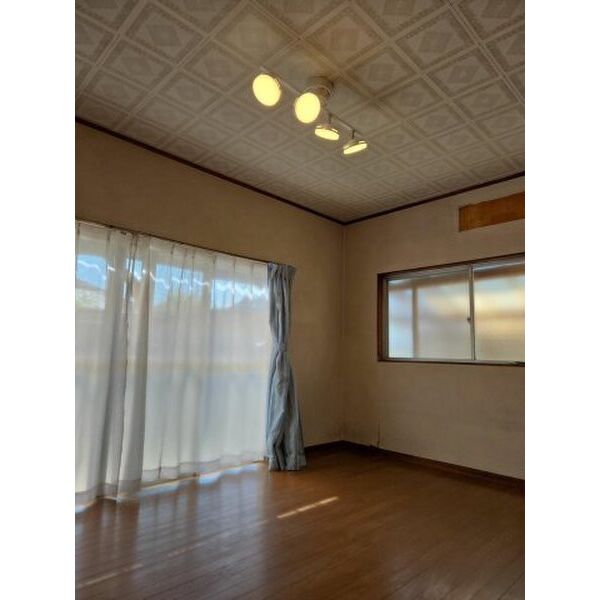 6DKゆとりの2階建戸建て 室内写真1